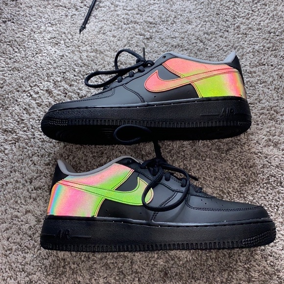 Nike- Air Force 1 Low LV8 GS 'Reflective Black' - Picture 3 of 9